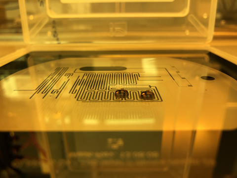 Antisticking layer (ASL) on 5inch Mask to avoid defects during hard-contact exposure.